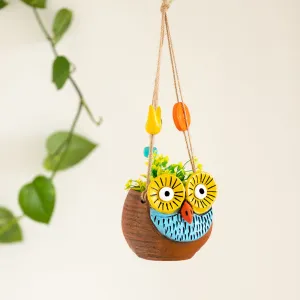 'Night Owl' Hanging Planter Pot In Terracotta (14.2 cm, Handmade & Hand-Painted, Brown)